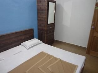 Oyo 36211 Hotel Padma Palace Уджайн Екстериор снимка