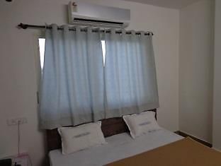 Oyo 36211 Hotel Padma Palace Уджайн Екстериор снимка